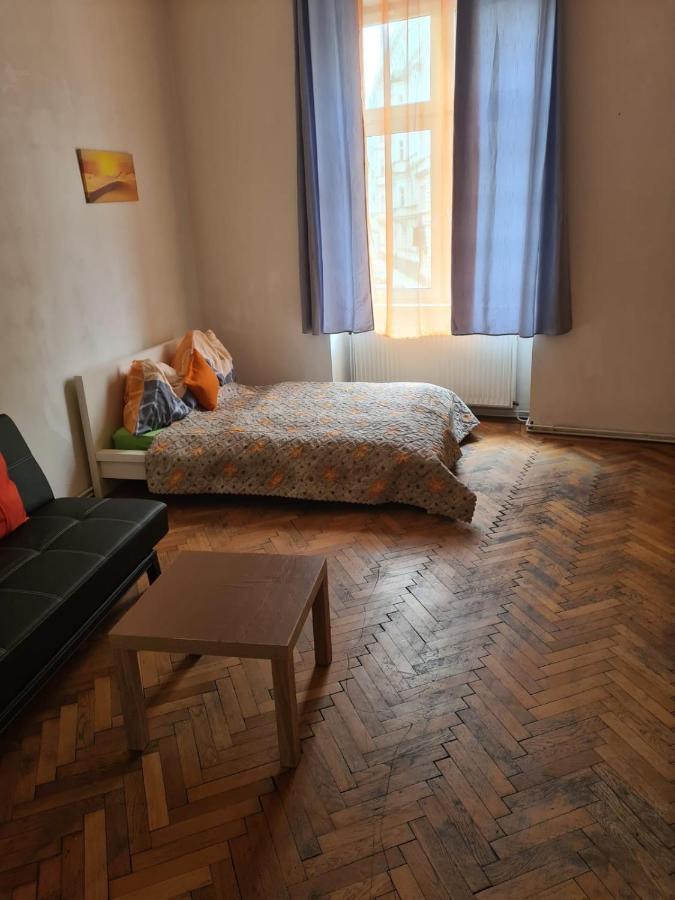Apartament 131 *